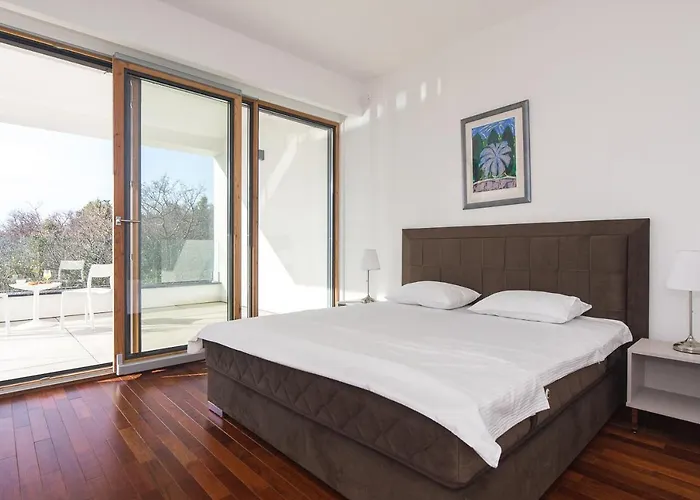 ヴィラ Superior One